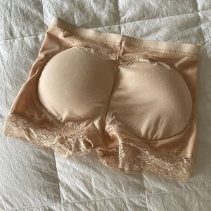 Butt lift under garment